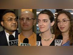 
      
      Looks like entire nation came here to welcome PM Modi: Diaspora
      
      