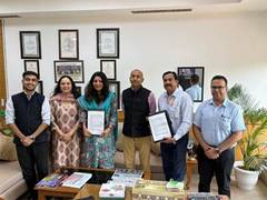 
      
      DPIIT inks MoU with private digital platform
      
      
