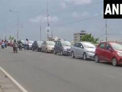 
      
      TN: Crack develops on Hosur flyover, traffic diverted
      
      