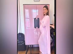
      
      Hailey Bieber shares adorable throwback pic of her baby bump
      
      