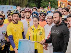 
      
      Fit India Sundays on Cycle Pandharpur Edition sees 5000 cyclists
      
      