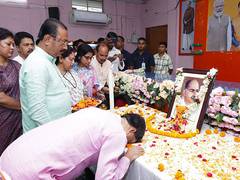 
      
      Manik Saha pays floral tributes to Syama Prasad Mookerjee 
      
      