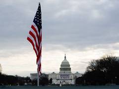 
      
      US visa seekers must make social media accounts public
      
      