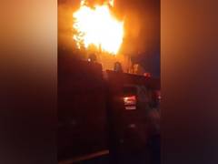 
      
      Delhi: Fire breaks out at banquet hall in Motinagar
      
      
