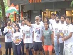 
      
      Milind Soman flags of Fit India Run 2025 Marathon in Mumbai 
      
      