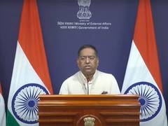
      
      All visa applications treated on merit basis, MEA on US visa 
      
      