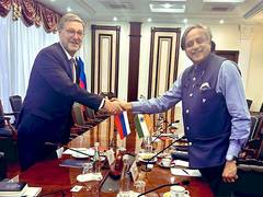 
      
      Shashi Tharoor meets Dy Chairman of Russian Federation in Moscow
      
      