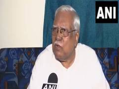 
      
      CPI(M) leader Hannan Mollah slams RSS over Constitution remarks
      
      