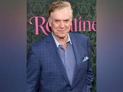 
      
      Christopher McDonald praises Travis Kelce  
      
      