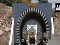 
      
      Bairabi–Sairang line completes, Aizawl to join Railway network
      
      