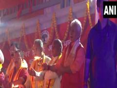 
      
      J-K Lt Governor Manoj Sinha participates in special aarti at Jamm
      
      
