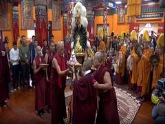 
      
      Buddhist Nechung’s oracle comes in form to bless Tibetan governme
      
      
