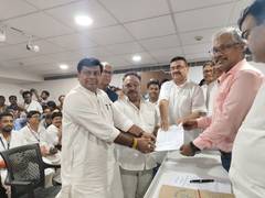 
      
      BJP MP Samik Bhattacharya files nomination for WB President
      
      