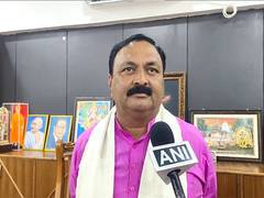 
      
      Mahesh Tenginkai slams Congress over Priyank Kharge's RSS remark 
      
      