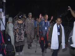 
      
      Amarnath Yatra: 2nd batch of devotees depart from Pahalgam, lauds
      
      