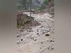 
      
      Badrinath National Highway blocked due to debris falling
      
      