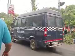 
      
      Police reconstruct Kolkata gangrape crime scene, bring arrested
      
      