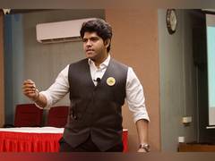 
      
      Saurabh Kaushik Leads Seminar on 