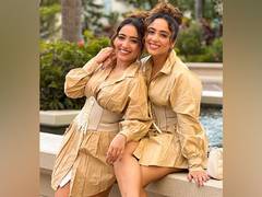 
      
      Popular twin sister social media influencers 'Chinki Minki' split
      
      