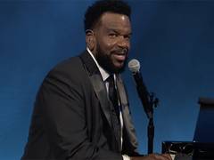 
      
      Craig Robinson says he is 