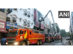 
      
      One dead after fire broke out in Karol Bagh's commercial building
      
      