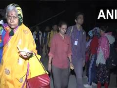 
      
      J-K: Devotees depart from Nunwan Base Camp for Amarnath Yatra
      
      