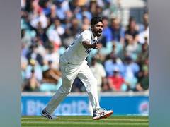 
      
      I even told Aakash to take out remaining four wickets, says...
      
      
