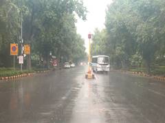 
      
      Rain lashes parts of national capital
      
      