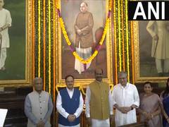 
      
      BJP leaders pay tribute to Syama Prasad Mookerjee
      
      