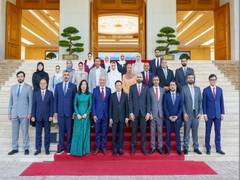 
      
      UAE Govt  Leaders Programme participants explore Vietnam progress
      
      