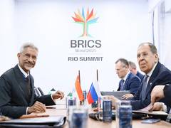 
      
      Jaishankar, Russia's Lavrov discuss bilateral cooperation
      
      