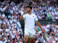 
      
      Alcaraz storms into quarter-finals of Wimbledon 2025
      
      
