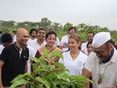 
      
      Dr. Elie Organics & Thinksharp Foundation Launch Lonikand 
      
      