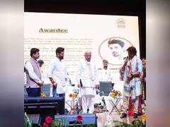 
      
      Gurmeet Choudhary honoured with Bihar Gaurav Award
      
      