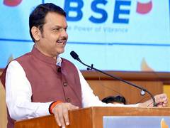 
      
      Maharashtra CM Devendra Fadnavis reviews rainfall situation in Na
      
      