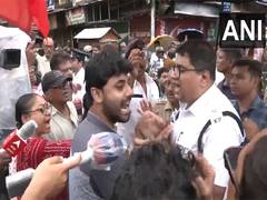 
      
      WB: Vebral spat between police, left workers in Bharat Bandh 
      
      
