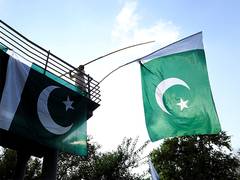 
      
      Pakistan: Lahore legal community challenges judges’ transfer
      
      
