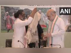 
      
      Jharkhand CM felicitates Amit Shah at Eastern Zonal Meeting
      
      