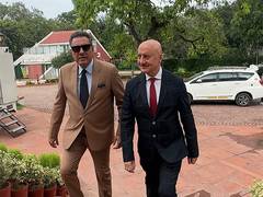 
      
      Anupam Kher, Boman Irani arrive at Rashtrapati Bhavan to...
      
      