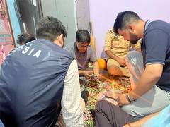 
      
      J-K: SIA conducts raids at three locations 
      
      