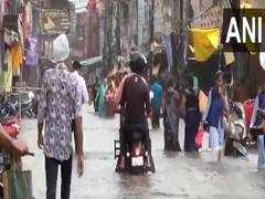 
      
      UP: Heavy rainfall triggers waterlogging in parts of Hapur
      
      