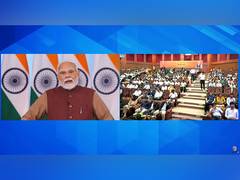 
      
      India rapidly moving towards becoming world's third-largest econo
      
      