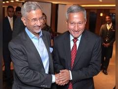 
      
      Jaishankar meets Singapore's counterpart Vivian Bala
      
      