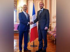 
      
      EAM Jaishankar wishes French counterpart Barrot on National Day
      
      