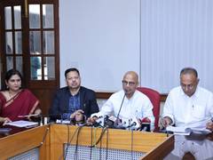
      
      No need to panic: Karnataka minister on cases of heart attack
      
      