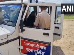 
      
      Bihar: SHO suspended for negligence in Gopal Khemka murder case
      
      