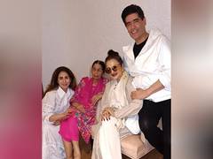 
      
      Rekha at birthday celebrations of Manish Malhotra's mom 
      
      