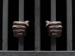 
      
      Convicted prisoner escapes
      
      
