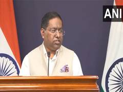 
      
      1563 Indian nationals have been deported from US so far: MEA
      
      