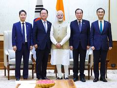 
      
      PM Modi meets Special Envoys from South Korea
      
      